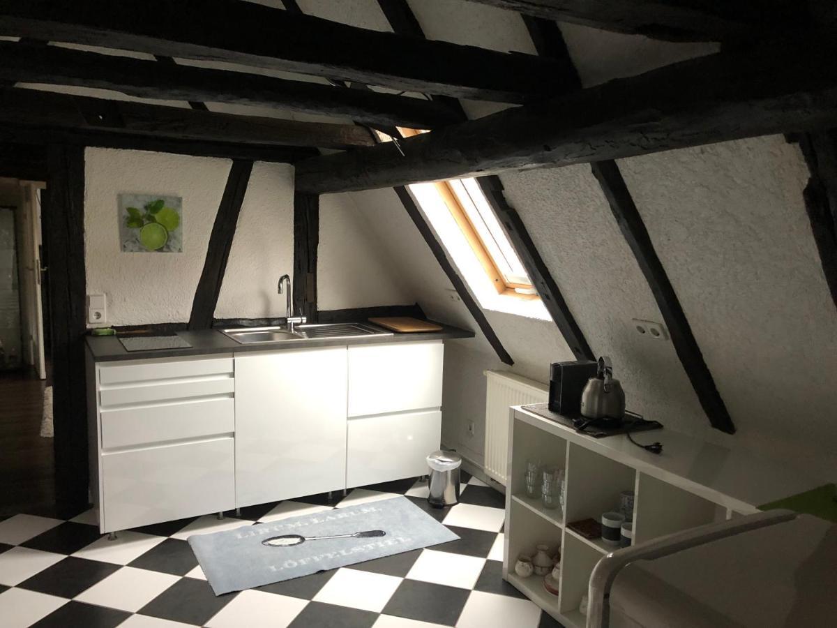 Ferienwohnung Im 'Schmoller - Hof' นอยชตัดท์ อัน แดร์ ไวน์ชตราเซอ ภายนอก รูปภาพ