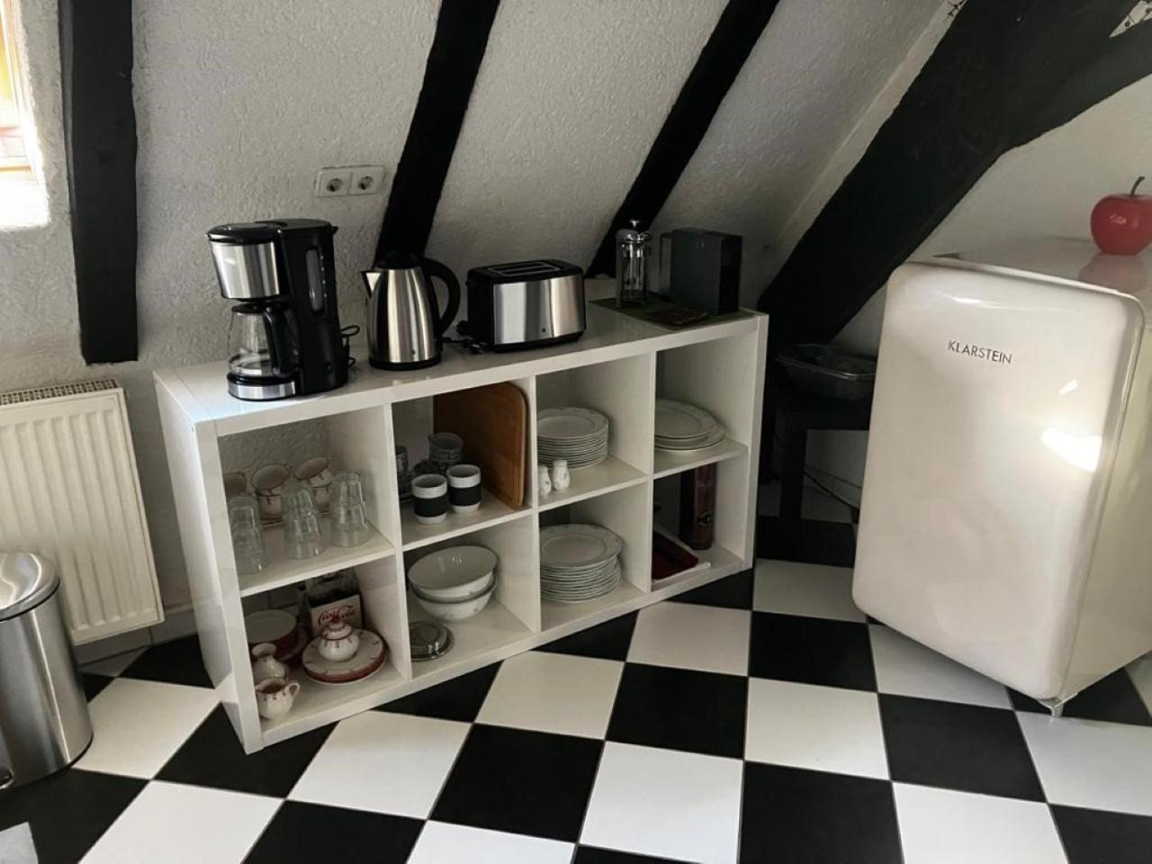Ferienwohnung Im 'Schmoller - Hof' นอยชตัดท์ อัน แดร์ ไวน์ชตราเซอ ภายนอก รูปภาพ
